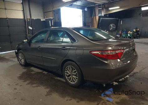 2017 Toyota Camry Le z USA, uszkodzony, nr VIN 4T1BF1FK2HU786888